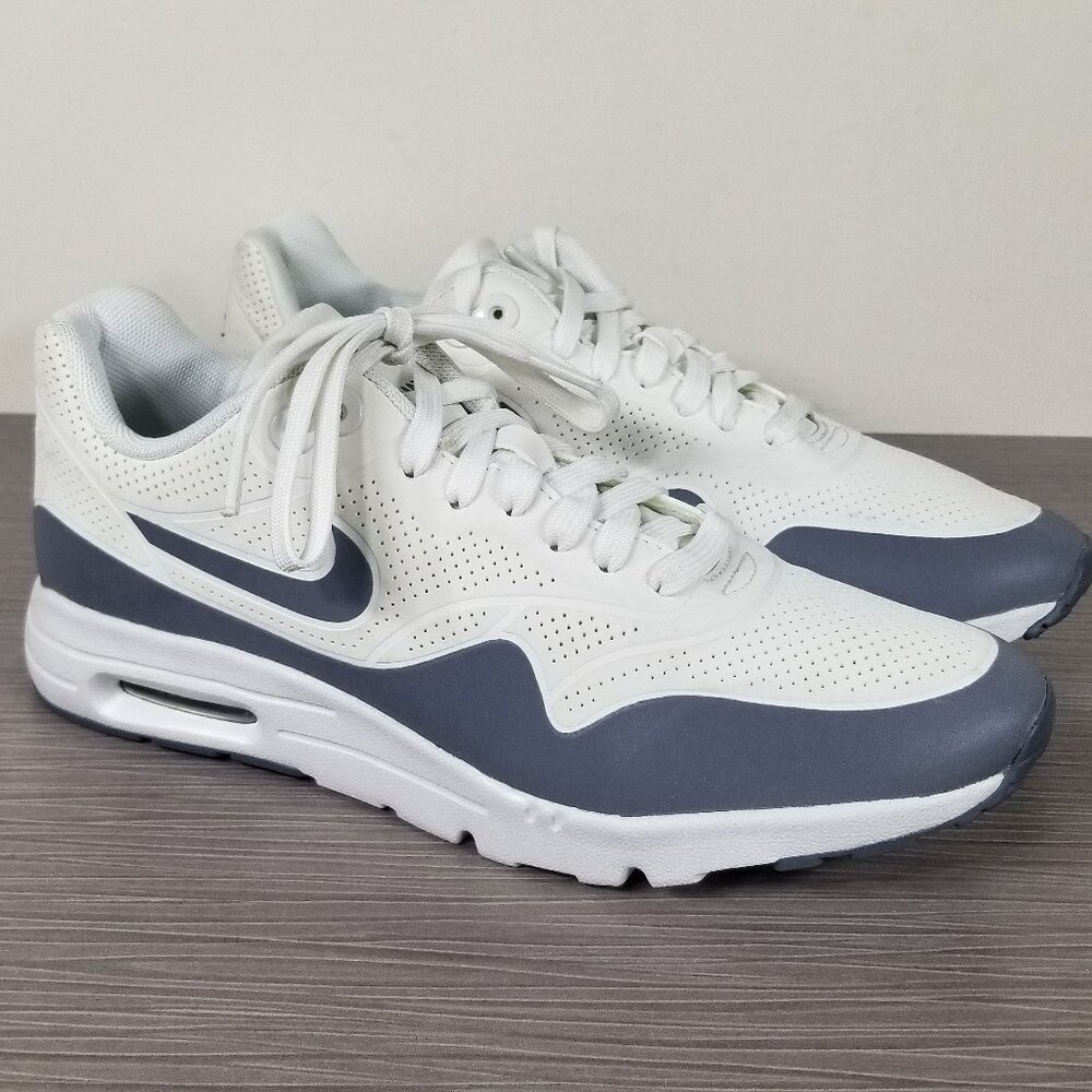 Nike Air Max 1 Ultra Moire, White/Gray, Womens Size 8.5 Left / Size 8 Right